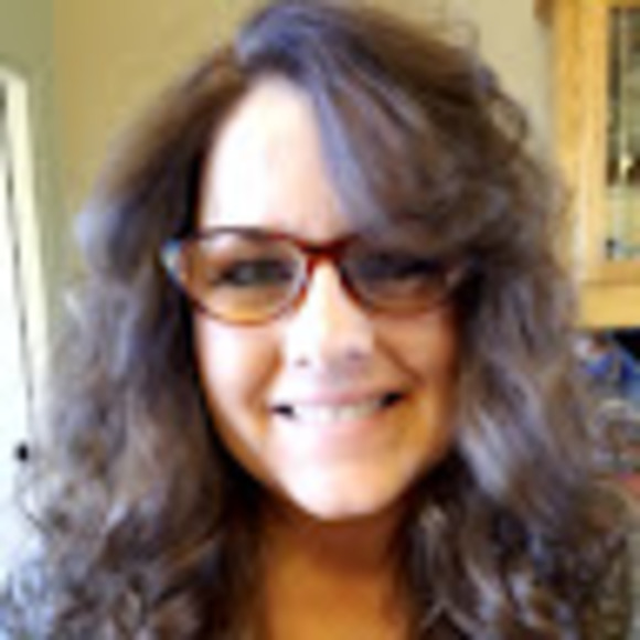 Meet your Posher, Tierza - Picture 1 of 1